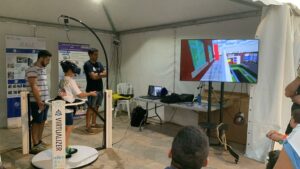 Participante usando la plataforma de VR Virtualizer